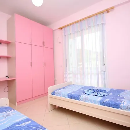 Apartament Lungomare Lägenhet